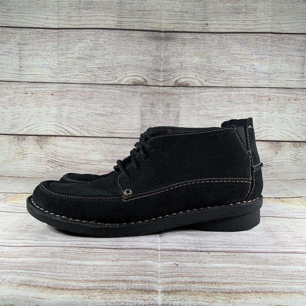 CLARKS Boots Chukka Ankle Nikki Class Womens 7.5 M Black Suede Marine Lace-up